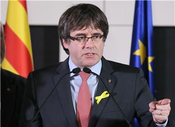 Puigdemont pozvao Rajoya da prihvati pobjedu proneovisnih stranaka Katalonije