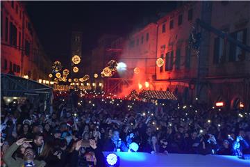 Doček nove 2018. godine na Stradunu