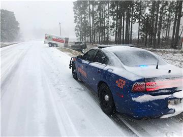 USA WEATHER SNOWFALL