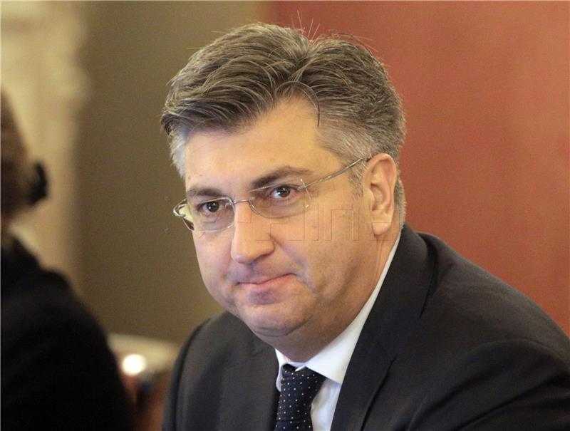 Plenković: I hrvatska strana može naplaćivati kazne slovenskim ribarima