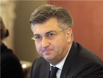 Plenković: I hrvatska strana može naplaćivati kazne slovenskim ribarima