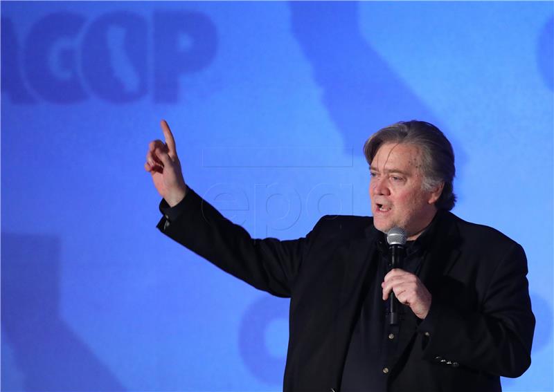 Bannon opetuje potporu Trumpu i naziva ga "velikim čovjekom"