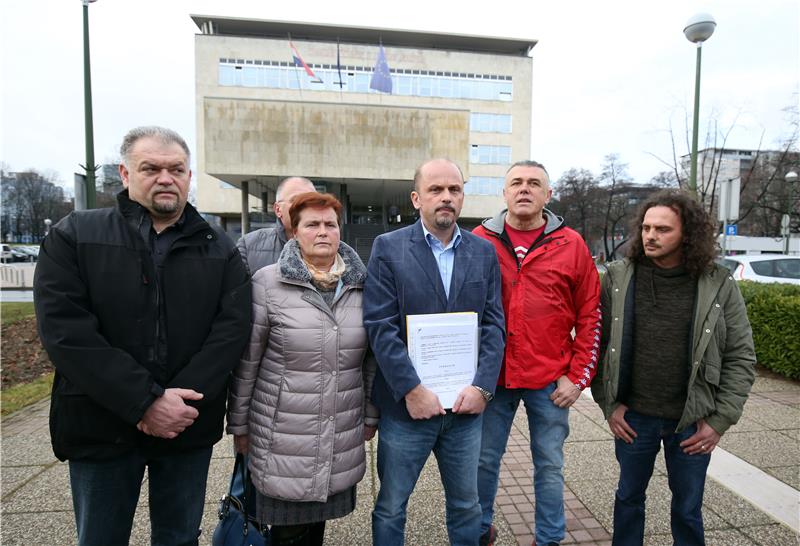 Konferencija za medije najvećih sindikata u zagrebačkom Holdingu