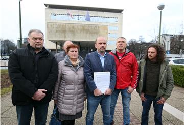 Konferencija za medije najvećih sindikata u zagrebačkom Holdingu