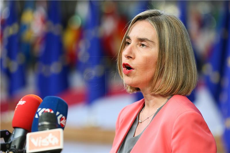 Mogherini razgovarala s Vučićem i Thacijem nakon ubojstva Ivanovića