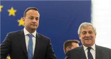 Varadkar pozvao na nastavak potpore EU-a u pregovorima oko granice u Irskoj