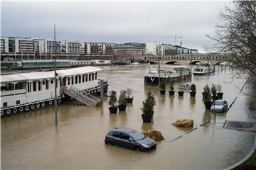 FRANCE PARIS FLOOD