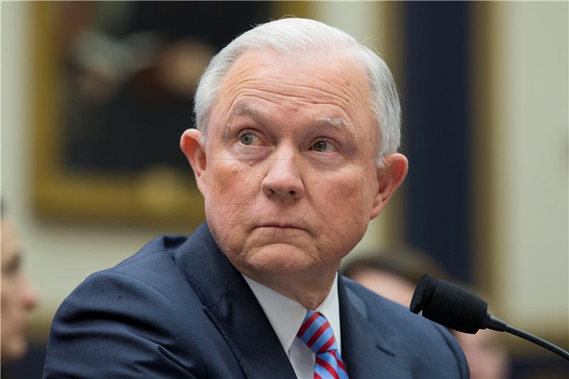 SAD: Sessions odgovarao na pitanja o ruskoj upletenosti 