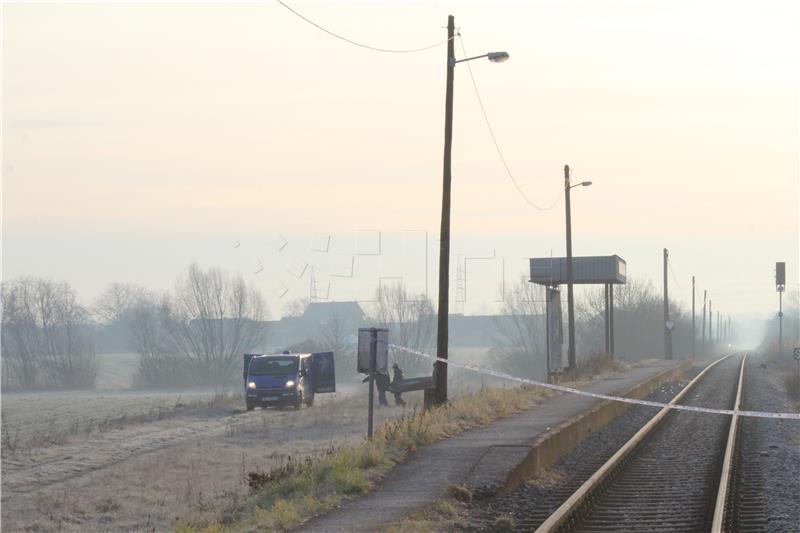 Pod vlakom poginuo nepoznati muškarac kod Bjelovara