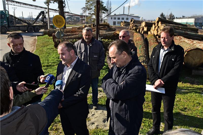 Radnicima vinkovačke Spačve zbog nedostatka sirovine prijeti otpuštanje