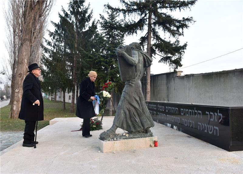 President, Holocaust adviser lay wreaths at Zagreb's Jewish cemetery