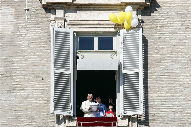 VATICAN POPE ANGELUS