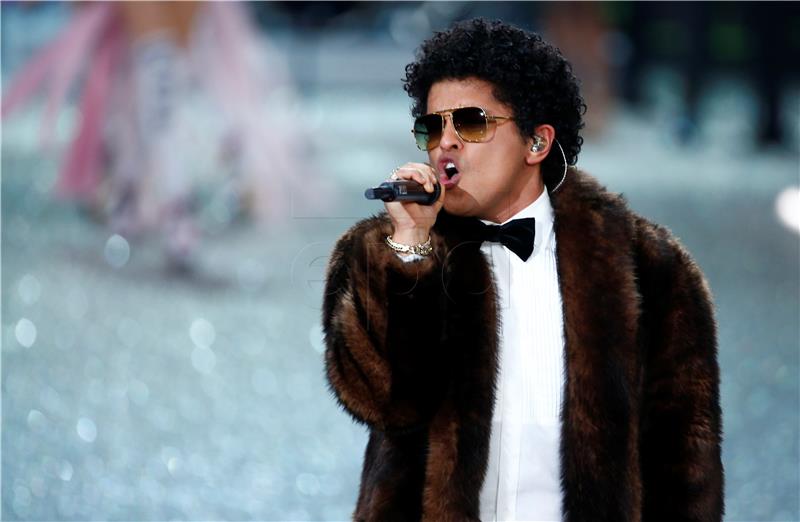 Bruno Mars osvojio ključne Grammyje, R&B svrgnuo s trona hip-hop