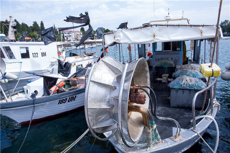 Croatian fishermen in Savudrija Bay receive first fines from Slovenia