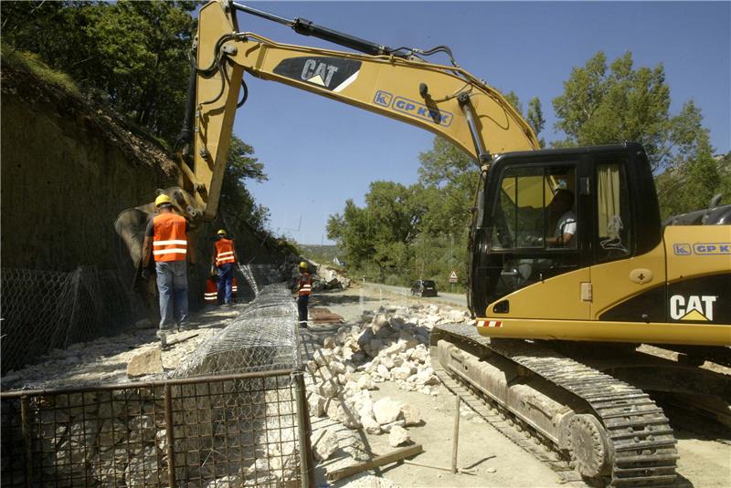 Ukrao 800 metara ceste... pa prodao beton za 640 eura