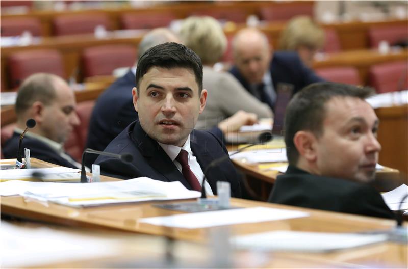 SDP lawmakers criticise their party leader