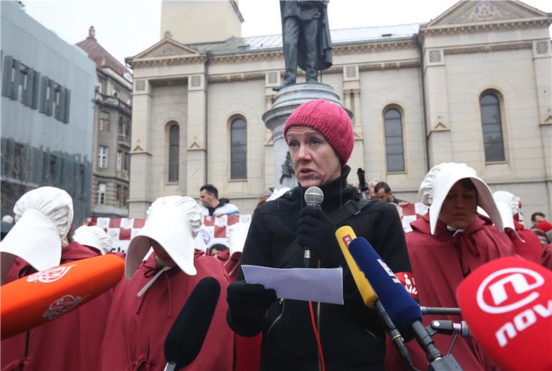  Prosvjed "Sluškinje ustaju za ratifikaciju Istanbulske konvencije"