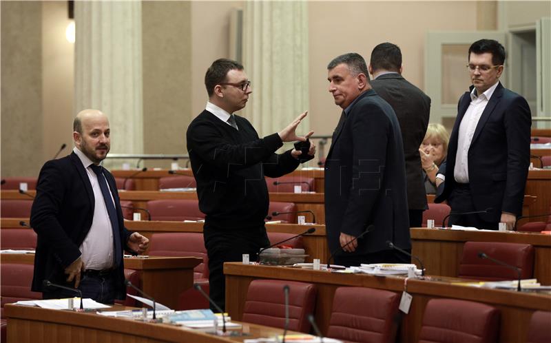 SDP MP says Vucic's visit humiliating for Croatia