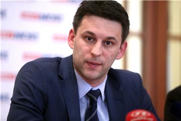 Petrov: Vučić se trebao ispričati, ali se očito nije promijenio