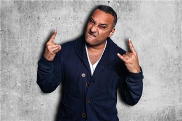 Kanadski komičarski fenomen Russell Peters u svibnju u Lisinskom