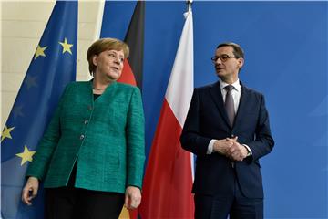 Merkel i Morawiecki imaju različite poglede na Sjeverni tok 2 