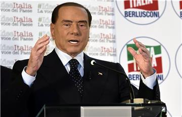 Berlusconi savjetovao novinarki kako da se rukuje ako se želi udati 