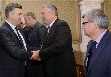 Premijer Plenković primio predstavnike Viteškog alkarskog društva Sinj