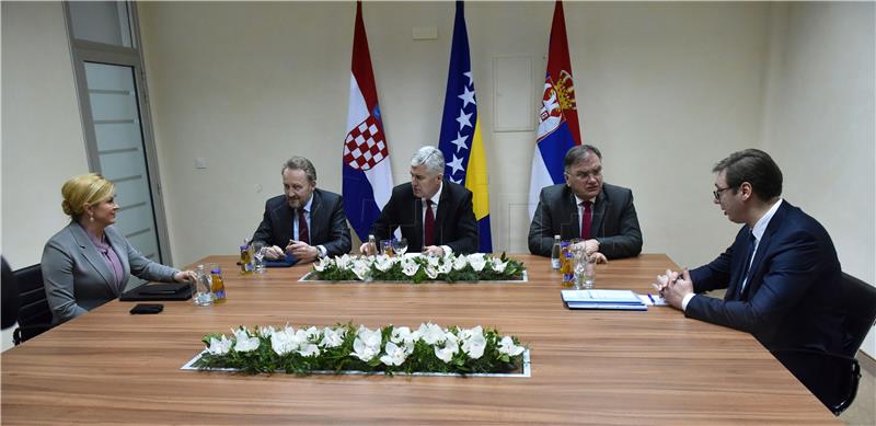 Trilateral meeting starts in Mostar