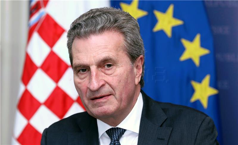 Commissioner Oettinger shows understanding for standstill in Croatian reforms