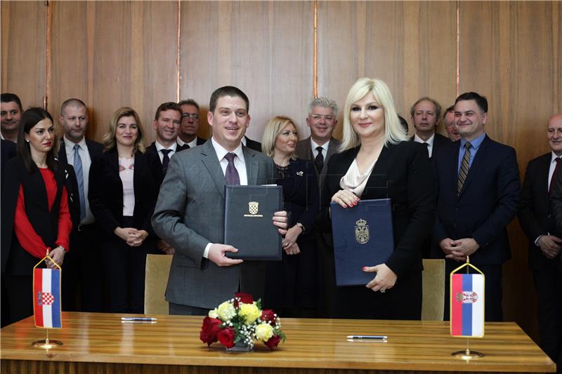 Potpisan memorandum o rekonstrukciji pruge Beograd-Zagreb