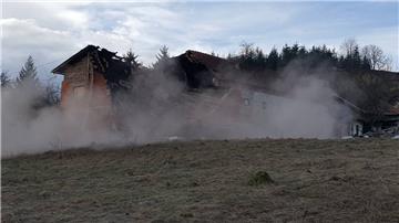 Zbog odrona u Hrvatskoj Kostajnici urušeno šest kuća