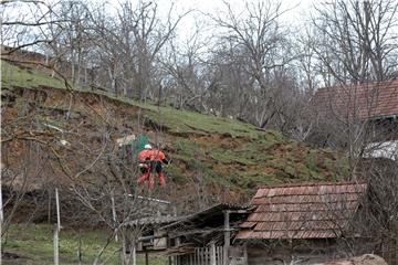 Zbog odrona u Hrvatskoj Kostajnici urušeno šest kuća