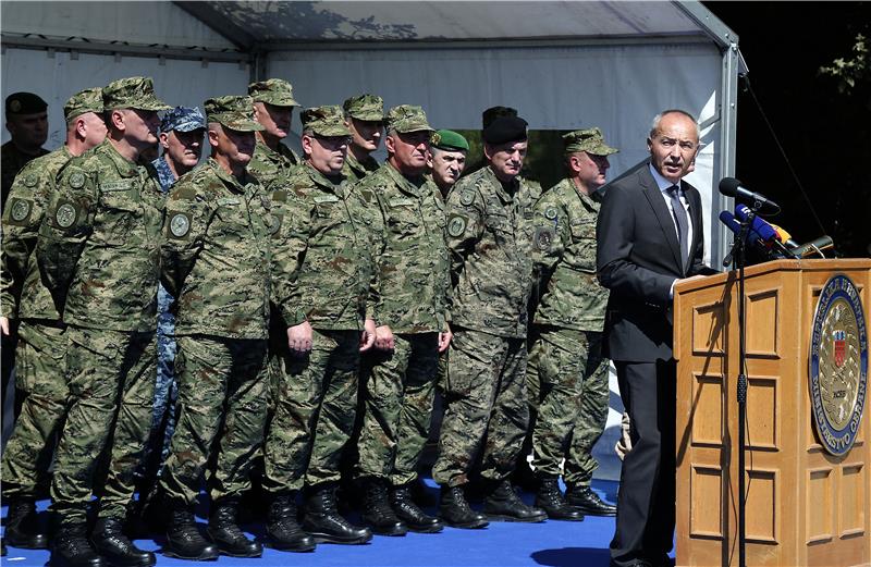 Krstičević: Izmjene zakona obrani i o službi u OSRH radi bolje spremnosti i standarda vojnika