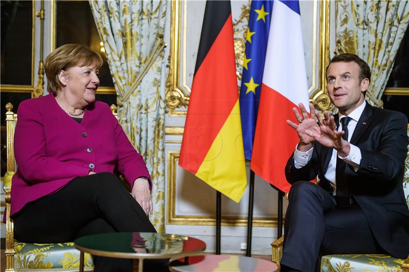 Macron predlaže Merkel "jasne i ambiciozne smjernice do lipnja"