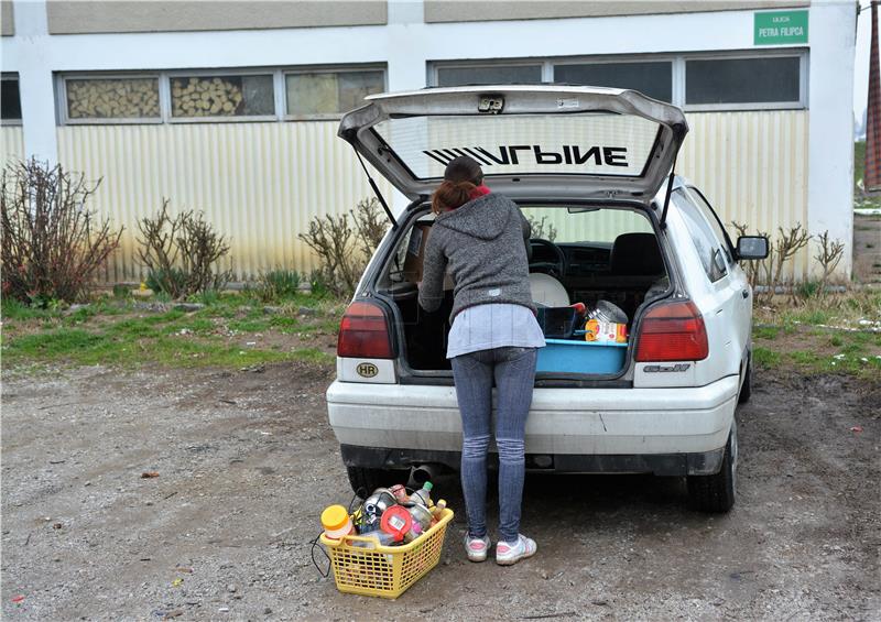 Romi Karlovca prihvatili preseljenje iz jedne gradske četvrti u kuće prigradskih naselja