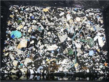 AT SEA POLLUTION GREAT PACIFIC GARBAGE PATCH