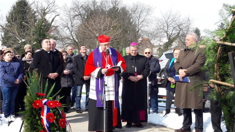 U Lovasu obilježena 20. obljetnica pokopa žrtava iz masovne grobnice