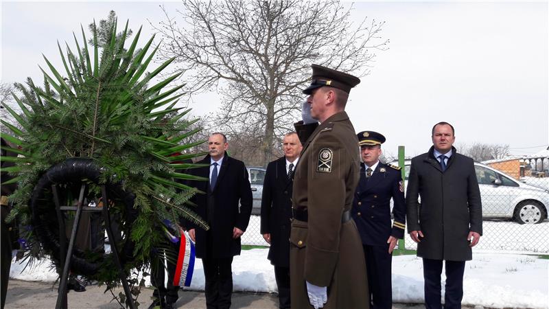  U Lovasu obilježena 20. obljetnica pokopa žrtava iz masovne grobnice