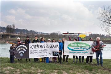 WWF, udruge, veslači i izviđači pozvali građane da večeras u 20,30 sati ugase svjetla za "Sat za planet Zemlju"