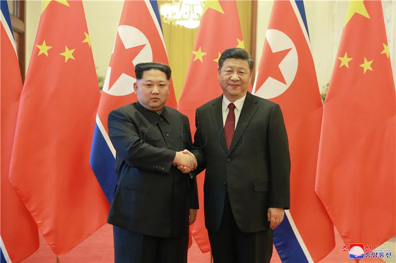 Kim Jong Un u Pekingu dočekan uz velike počasti