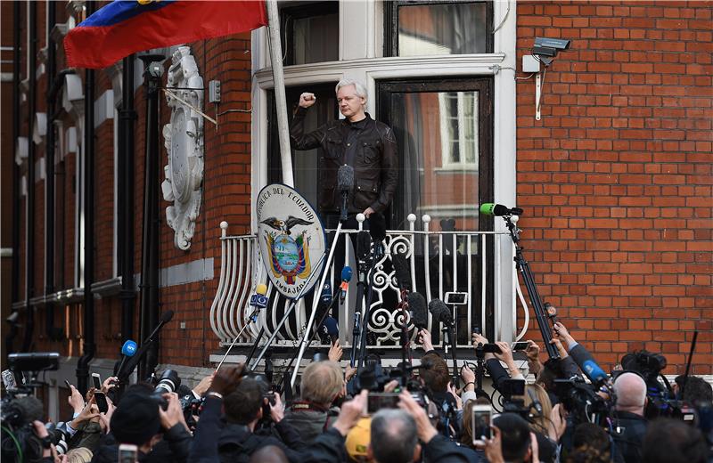 (FILE) BRITAIN PEOPLE ASSANGE COMMUNICATIONS