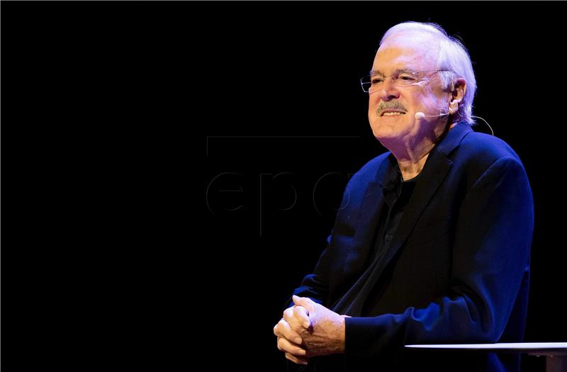 Legendarni britanski komičar John Cleese u "Lisinskom"