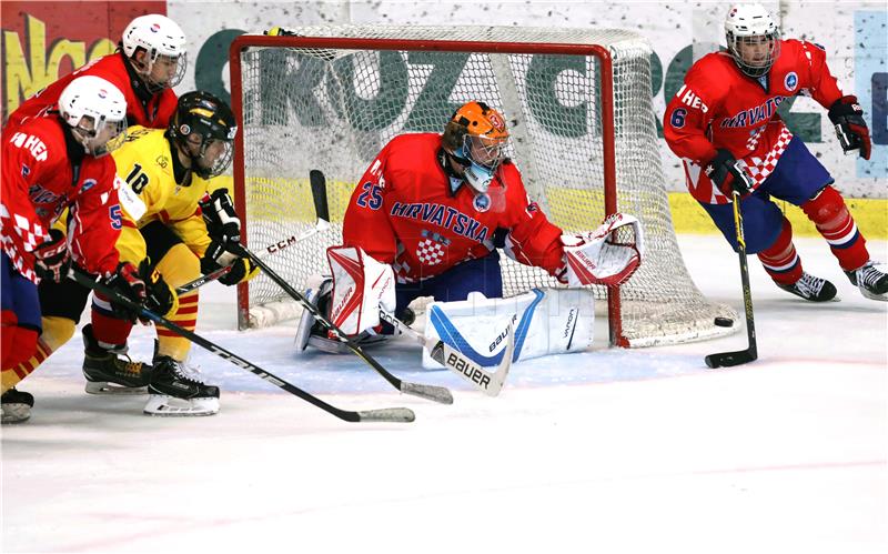 IIHF U18 Svjetsko prvenstvo u hokeju na ledu: Hrvatska - Španjolska