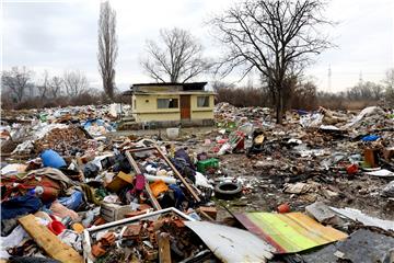 Sanacija divljeg deponija uz jezera Savica Šanci