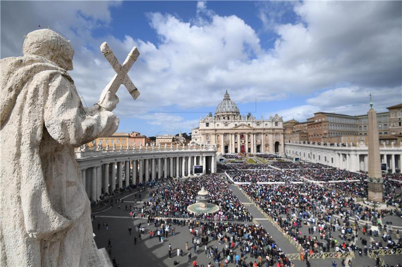 VATICAN RELIGION HOLY WEEK