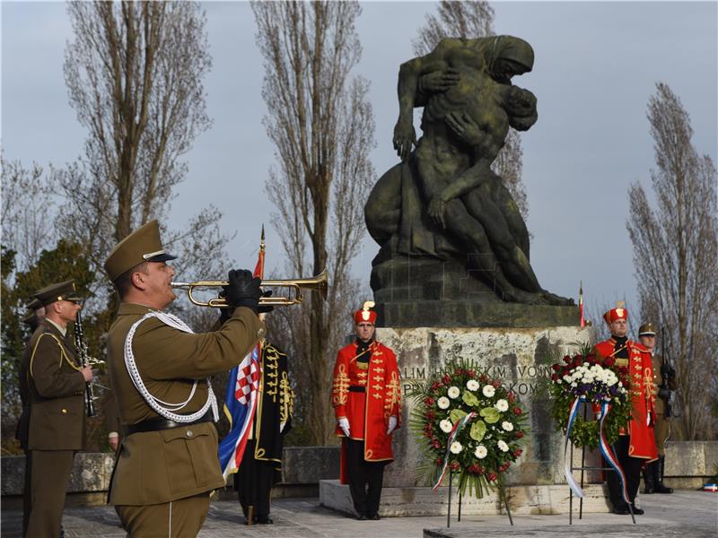 Plaque commemorating Hungarian soldiers killed in WWI unveiled in Zagreb