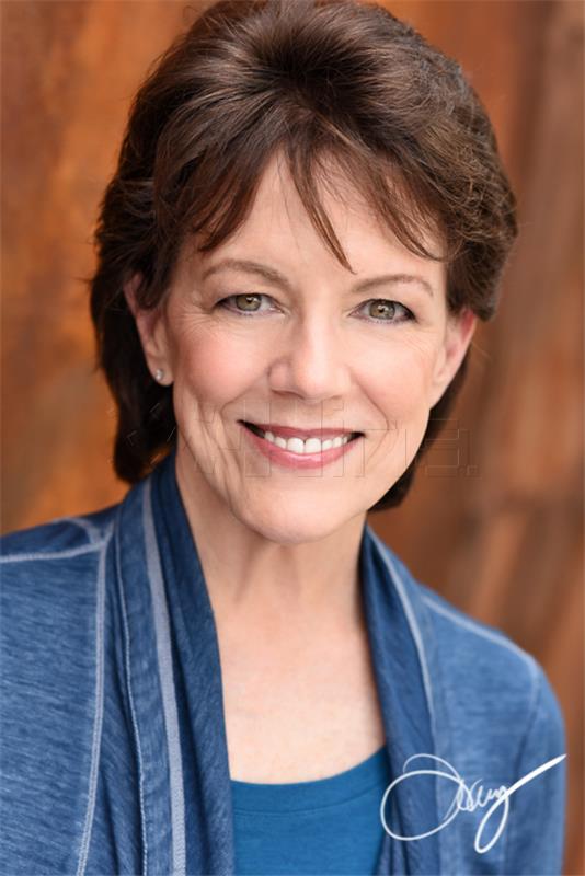 Susan Bennett, voice of Siri, says: Don't forget your humanity and use your brain!