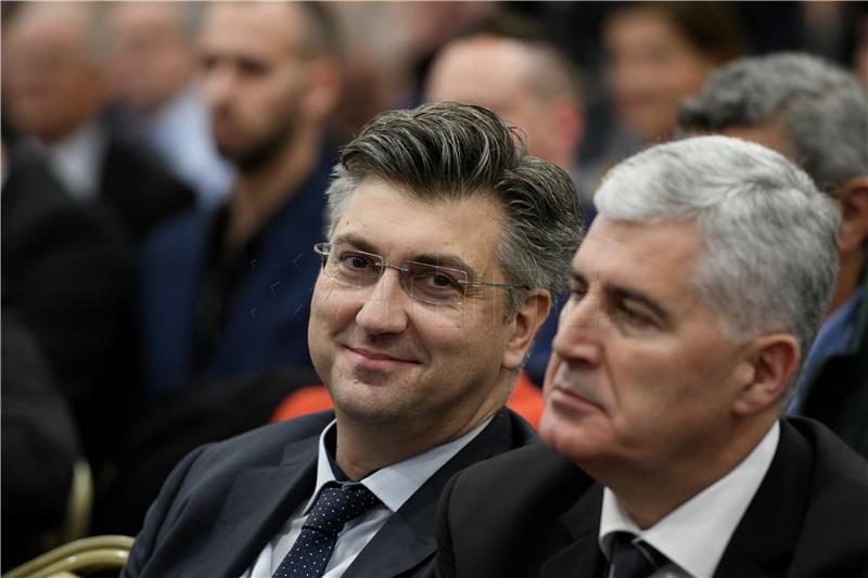 Plenkovic and Covic discuss Bosnia's EU membership bid, election legislation