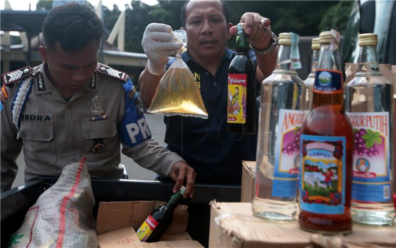 Najmanje 82 mrtva u Indoneziji nakon ispijanja alkohola iz kućne radinosti 