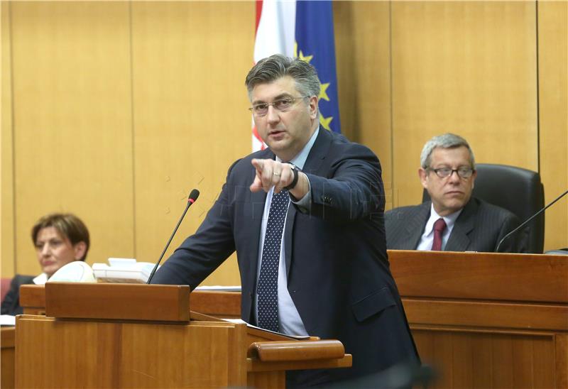 Plenković oporbi: Nećete smijeniti Martinu Dalić